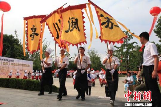 华为推出新款手机P9 搅动高端手机市场_太阳成集团